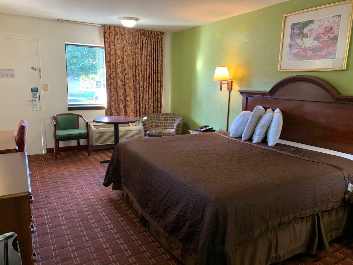 Royal Regency Inn Rock Hill Exterior photo